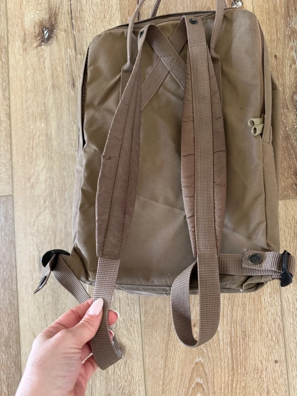Fjallraven Kanken | Backpack in Brown with Red Logo
